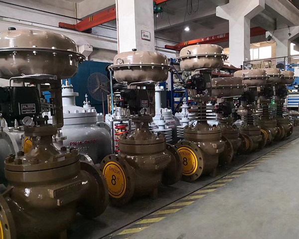 氣動(dòng)調(diào)節(jié)閥車間展示